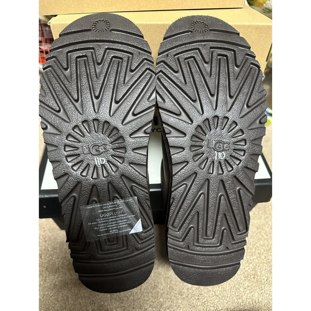 Ugg Slip On Leather Size 8 Men
